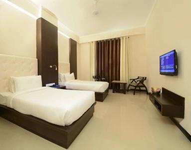 Crimson Palace - 3