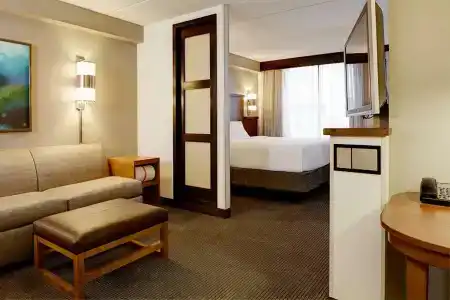 Hyatt Place Orlando Airport - 3