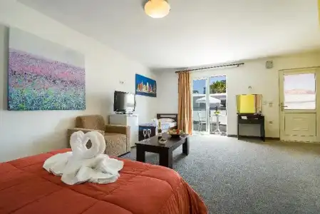 Paradice Luxury Suites-Near Zorbas Beach-Free Breakfast - 74