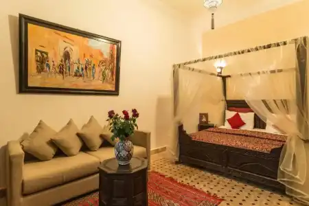 Riad Nasreen - 96