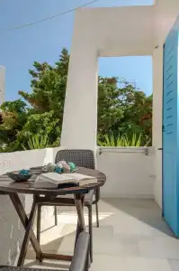 Anatoli - 402