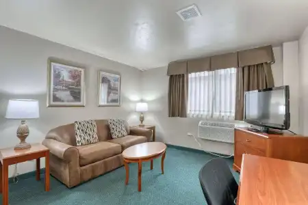 Quality Inn & Suites Green Bay Downtown - 45