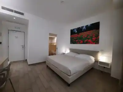 Est - 22