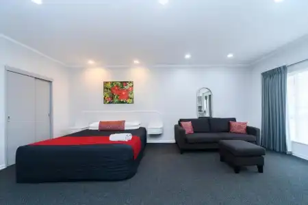 Aubyn Court Spa Motel - 39
