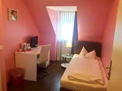 Barcelona Bed & Breakfast - 61