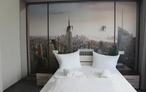 City - 10