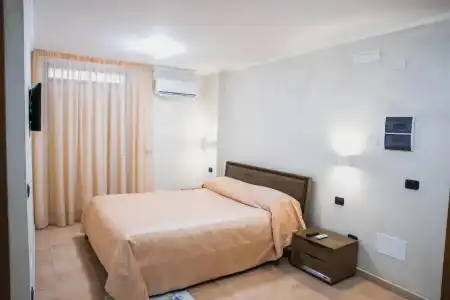 Vittoria Guest House - Salerno - 24