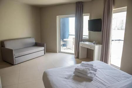 Hotel - 64