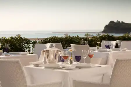 Grand Hôtel Spa & Thalasso à Saint-Jean-de-Luz - 33