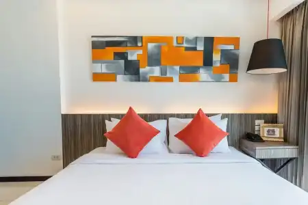 J Residence - 124