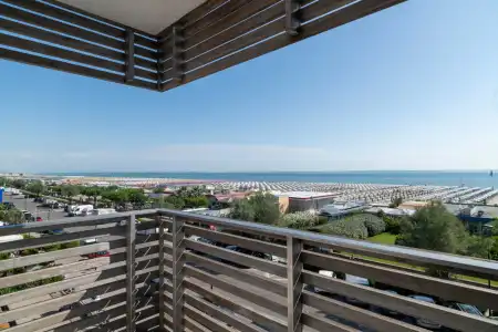 Kiss Beachfront & Restaurant - 16