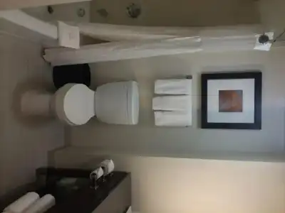 Hampton Inn by Hilton Los Angeles Airport - 53