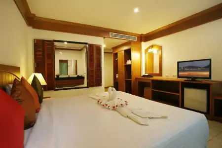 Jiraporn Hill Resort - 8