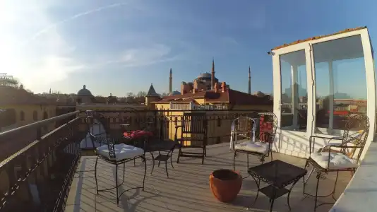 Berk Guesthouse - 'Grandma's House' - 6