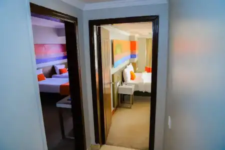 Aswan Plaza - 122