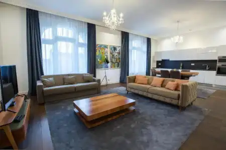 Luxury Style Apartments - 90