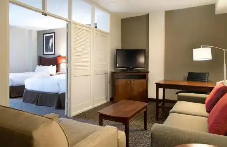 DoubleTree Suites by Hilton Lexington - 49