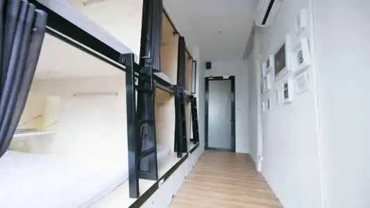 Lamurr Sukhumvit41 (Hostel) - 59
