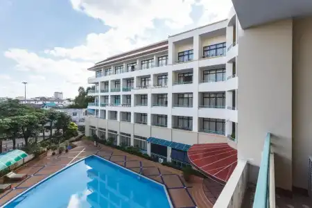Surin Majestic - 74