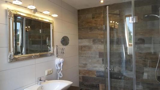 Schöne Aussicht - 66