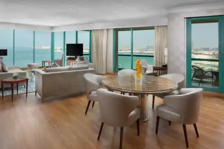 Hilton Jumeirah - 76