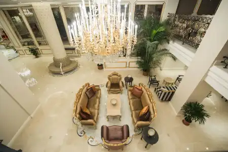 Les Ambassadeurs Marina & Casino - 1