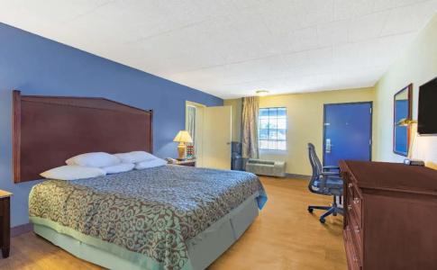 Red Roof Inn Baltimore - 6