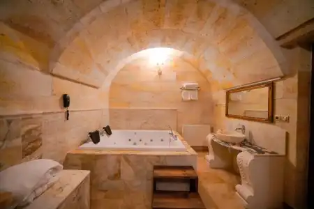 Serenus Cave Suites - 101