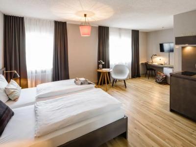 Bold Frankfurt Messe - 50