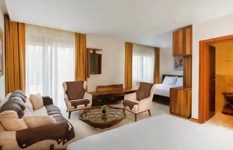 Waikiki Apartments - 44