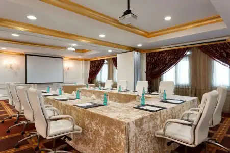 Grand Regency Doha, Trademark Collection by Wyndham - 10