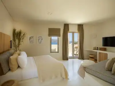 White Pebble Suites - 2
