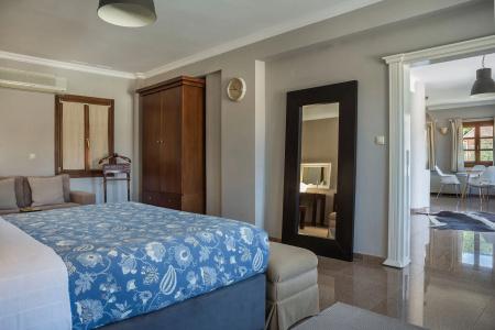 Balhambra Suites - Adults Only - 250