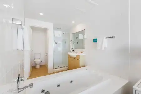 Coral Sea Resort - 9