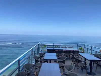 The Hive Beach - 35