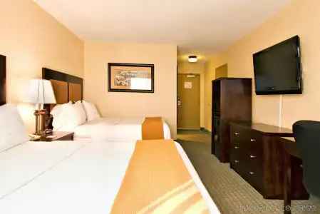 Holiday Inn Express Vancouver-Metrotown (Burnaby) by IHG - 5