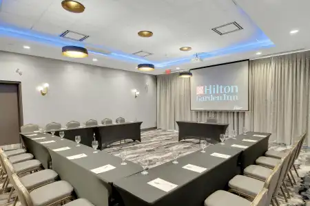 Hilton Garden Inn Toronto/Brampton - 36