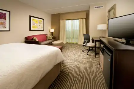 Hampton Inn & Suites Chattanooga/Hamilton Place - 4