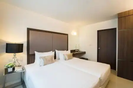 Beyond Suite - 86