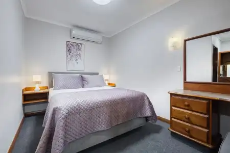 Adelaide Inn - 5