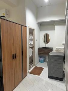 Mall Suites - 222
