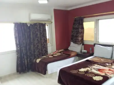 Isis Hostel 2 - 4