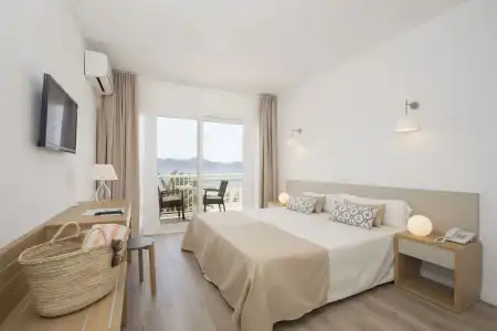 Cabot Romantic - Adults Only - 2