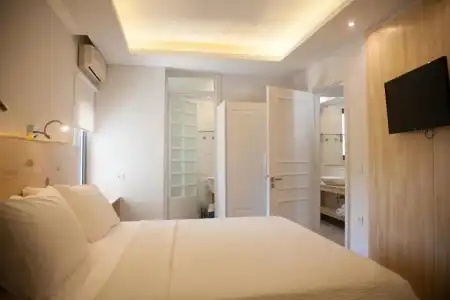 Artemis Village Apartments & Studios - 81
