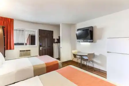 Motel 6 Lethbridge, AB - 25
