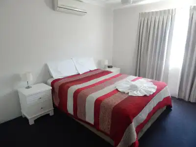 Tranquil Shores Holiday Apartments - 5
