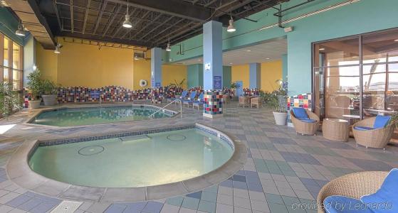 Beach Quarters Resort - 15