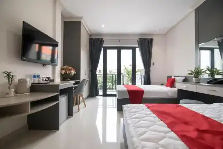 Bin Bin 7 - Near Ton Duc Thang University - 25