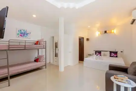 Club Bamboo Boutique Patong Beach Resort - 294