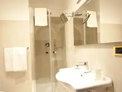 Guesthouse Borromeo Roma - 7